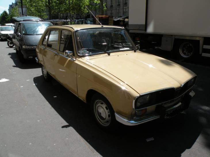  voiture de collection : renault 16 , avant